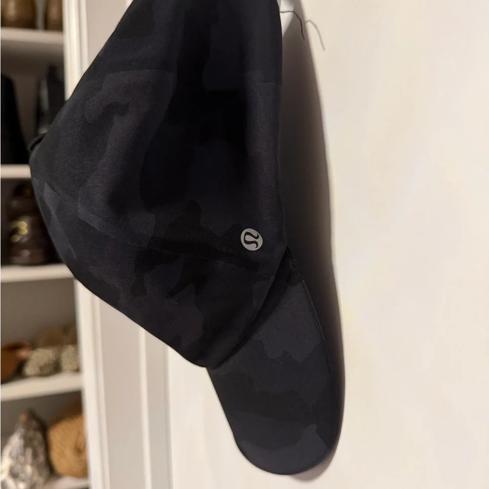 Black Camouflage Lululemon Cap - Picture 2 of 3